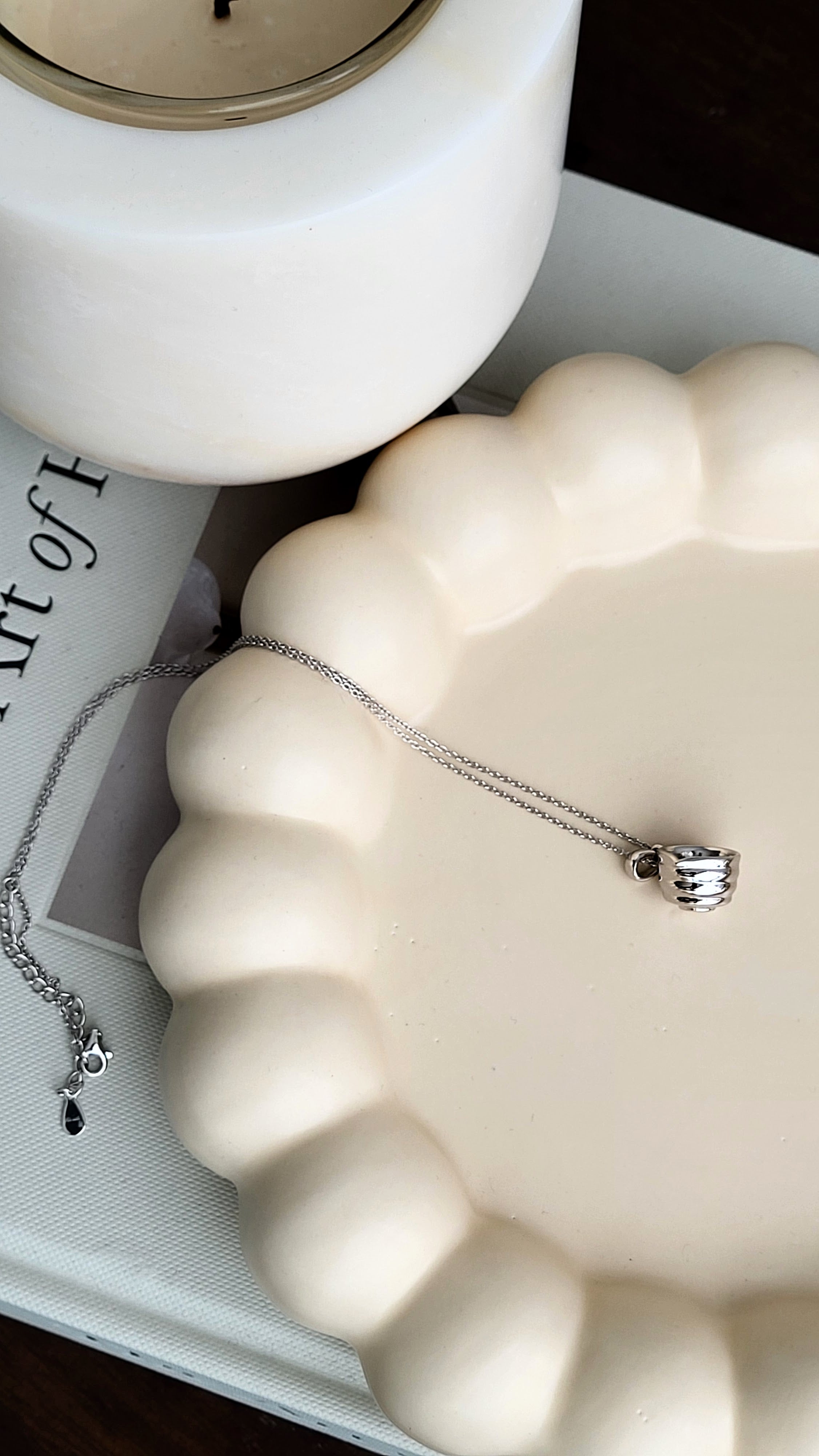 The Sui Matcha Bowl with Spout Necklace in Silver