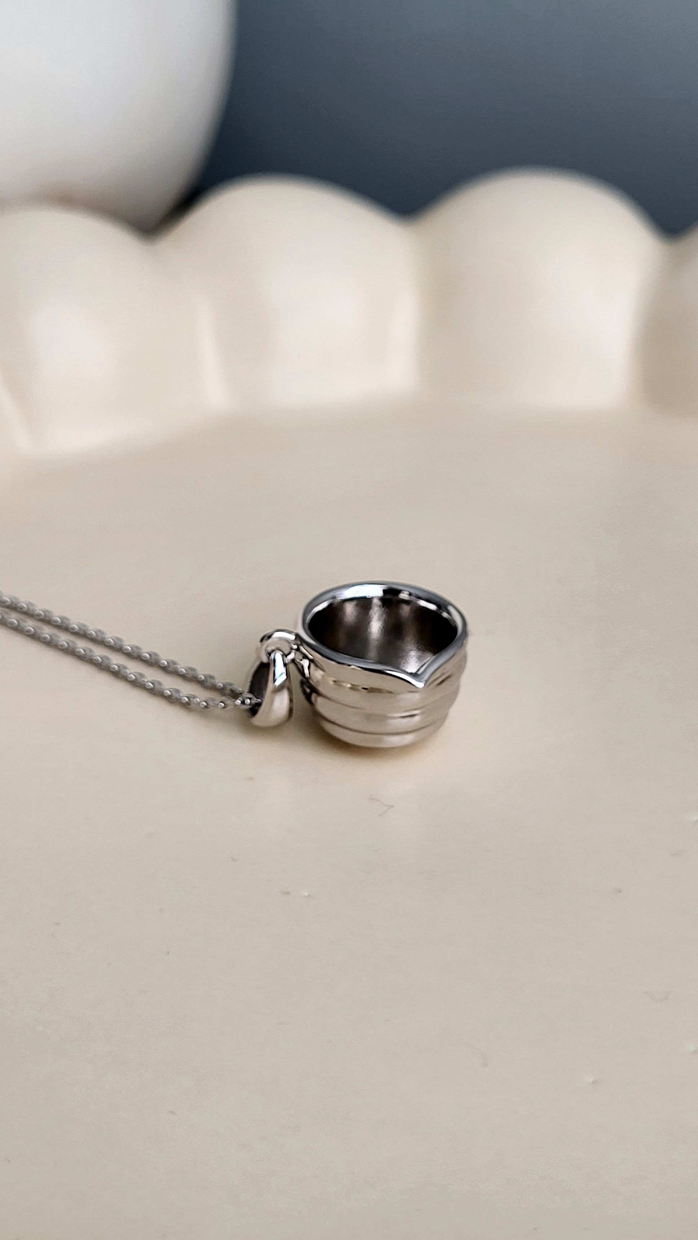The Sui Matcha Bowl with Spout Necklace in Silver