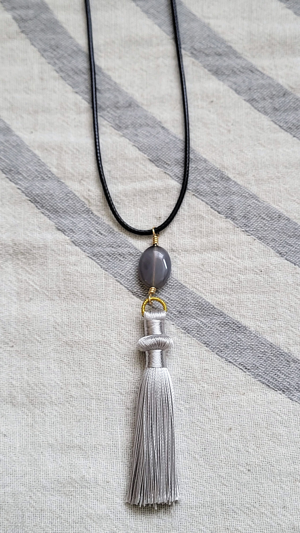 The Flow Tassel Necklace - Grey Agate and Grey or Green Tassel